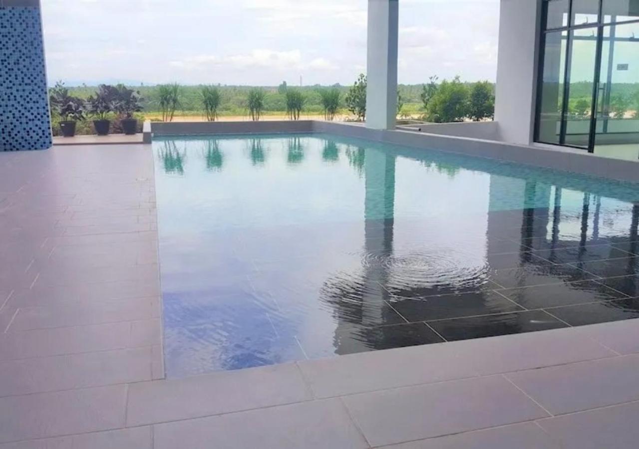 Riverview 8Pax 2Br In Kbtown Netflix, Wi-Fi B-3A-5 Kota Bharu Buitenkant foto